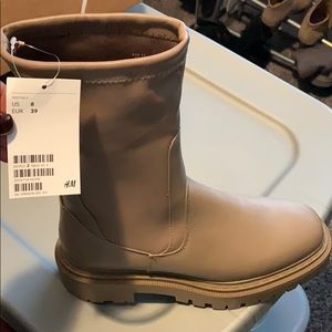 H&M Beige chunky boot